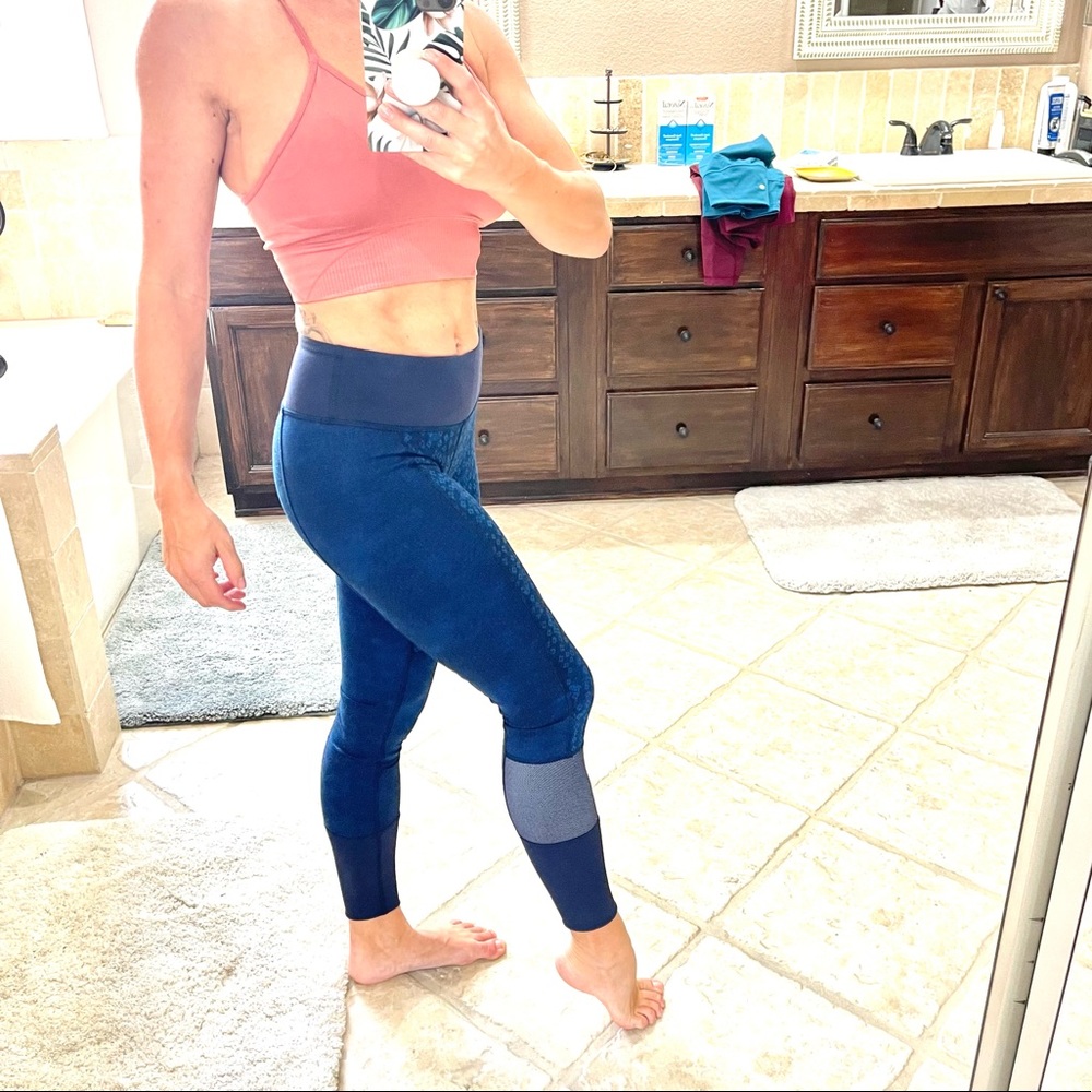 Limited edition cuffed lululemon leggings.